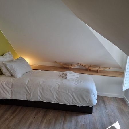 Hotel De Kaai Halle  Pokoj fotografie